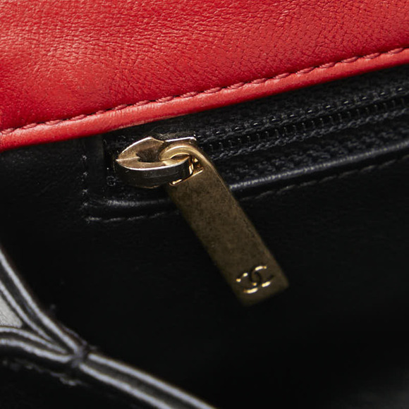 Chanel Colorblock Pagoda Flap Bag Leather Shoulder Bag in Good condition - Picture 5 of 10